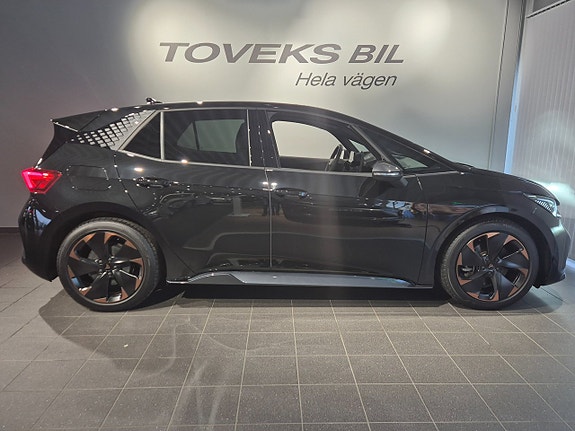 Cupra Born 5 of 21