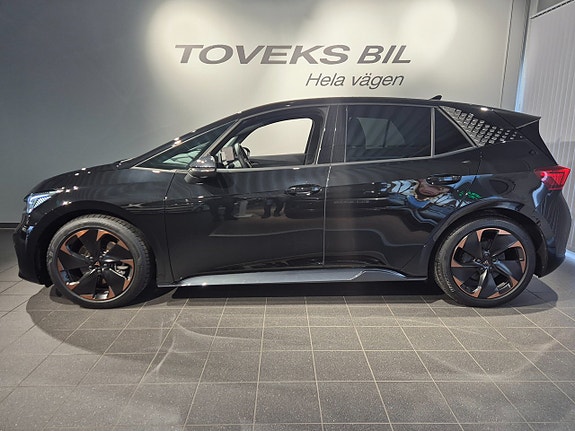 Cupra Born 4 of 21