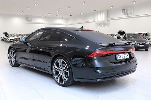 Audi A7 4 of 5