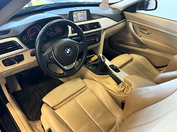 BMW 318d 11 of 23
