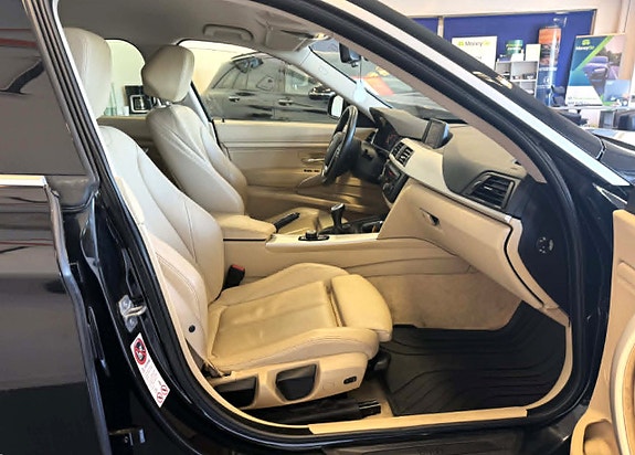 BMW 318d 16 of 23