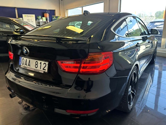 BMW 318d 3 of 23
