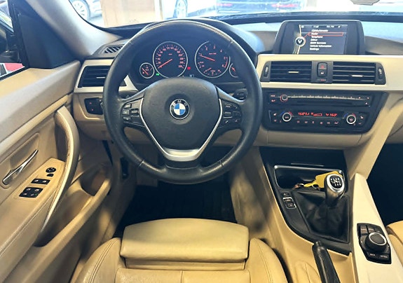 BMW 318d 15 of 23