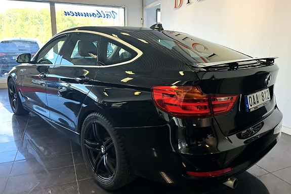 BMW 318d 9 of 23