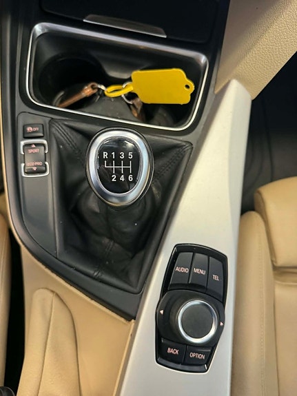 BMW 318d 20 of 23