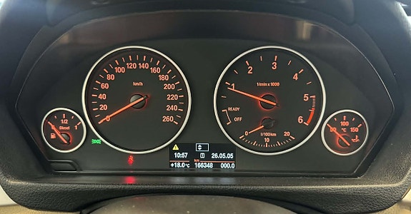 BMW 318d 19 of 23