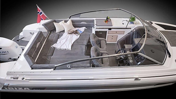Ibiza 811 Touring med Yamaha F300XSB2 2026 3 of 15