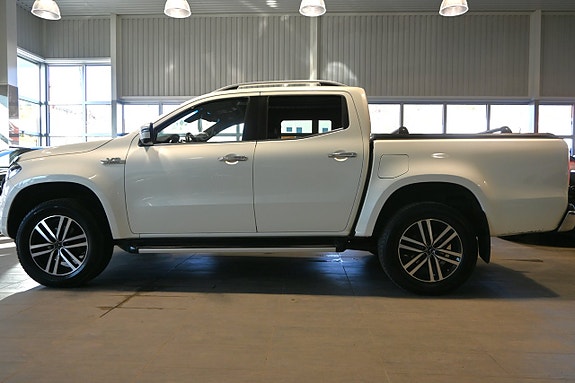 Mercedes-Benz X350 d 2 of 5