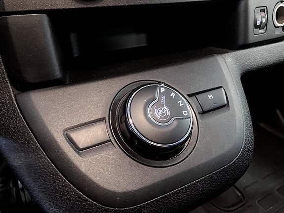 Opel Vivaro 12 of 15