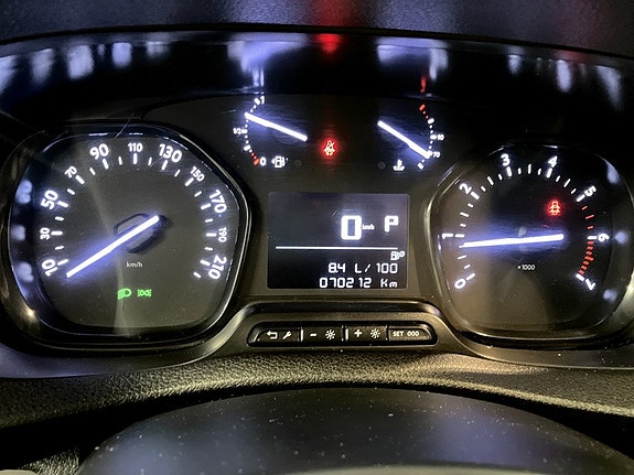 Opel Vivaro 10 of 15