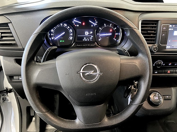 Opel Vivaro 9 of 15