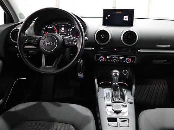 Audi A3 12 of 18