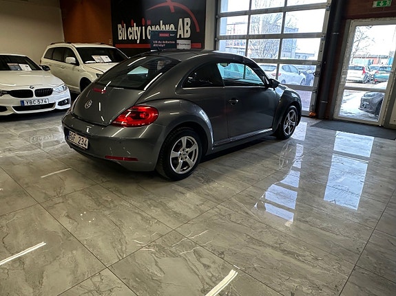 Volkswagen Beetle 5 of 19