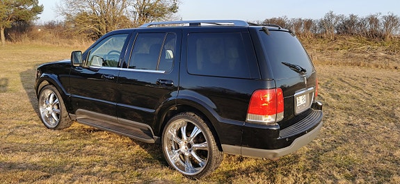 Lincoln Aviator 7 of 16