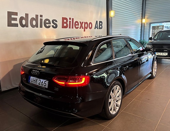 Audi A4 4 of 5