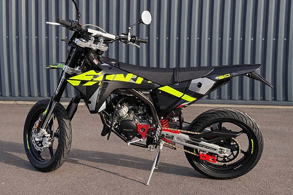 FANTIC XM50 PERFORMANCE NU i BUTIK 4 of 5