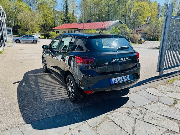 Dacia Sandero 4 of 5
