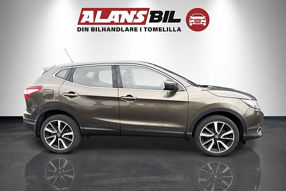 Nissan Qashqai 2 of 5