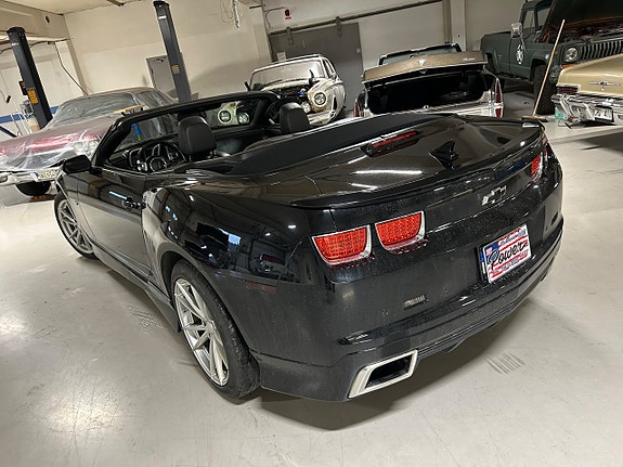 Chevrolet Camaro 4 of 5
