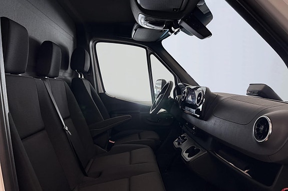 Mercedes-Benz Sprinter 208 7 of 10