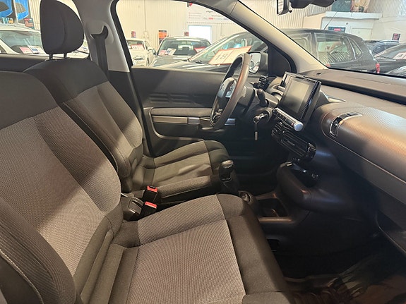 Citroen C4 Cactus 10 of 15
