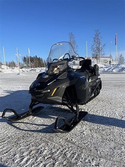 Lynx Commander 800 Lynx Commander 800R E-TEC 2 of 6