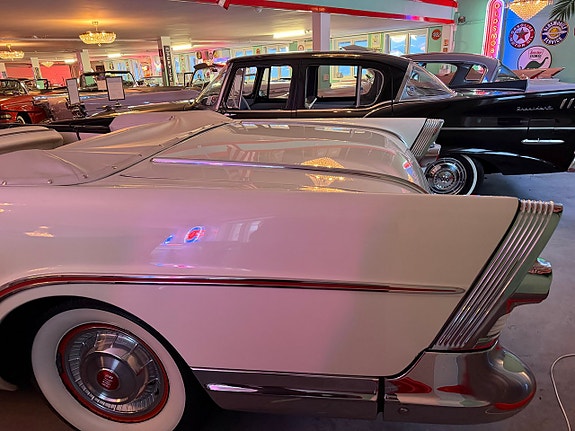 Buick Roadmaster 9 of 26