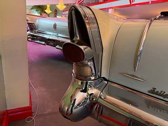 Buick Roadmaster 8 of 26