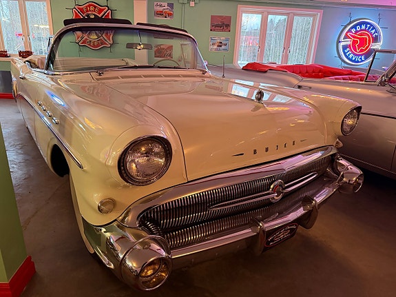 Buick Roadmaster 6 of 26