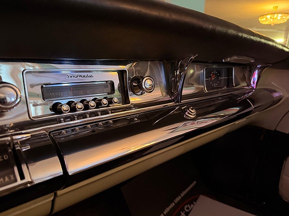 Buick Roadmaster 17 of 26