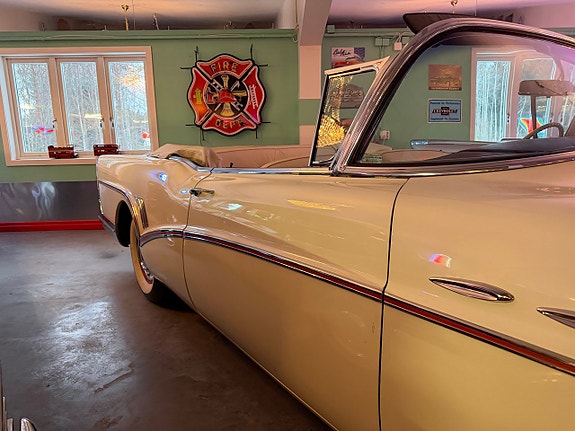 Buick Roadmaster 7 of 26