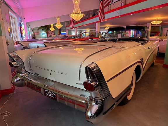 Buick Roadmaster 11 of 26
