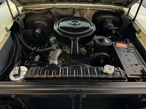 Buick Roadmaster 22 of 26