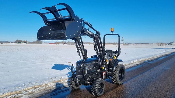 Captain 263 Traktor med Frontlastare