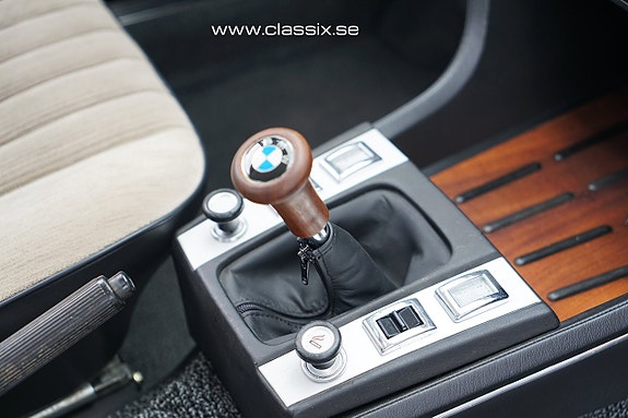 BMW 3.0 CSI 28 of 30
