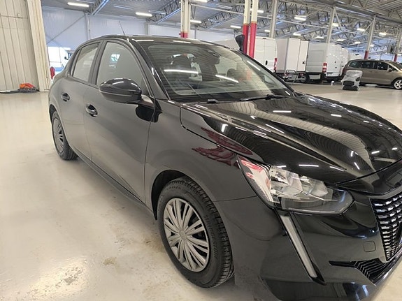 Peugeot 208 3 of 5
