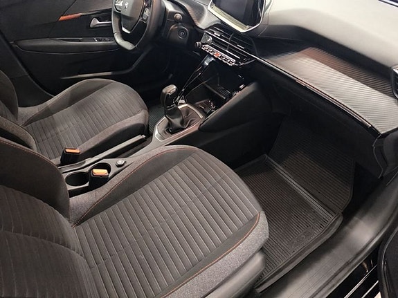 Peugeot 208 10 of 10