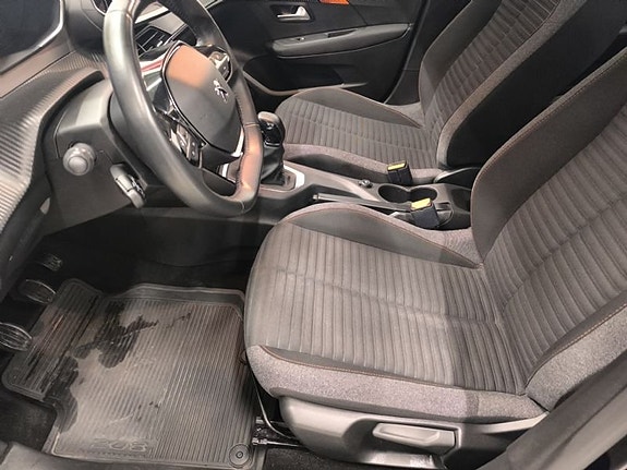 Peugeot 208 7 of 10