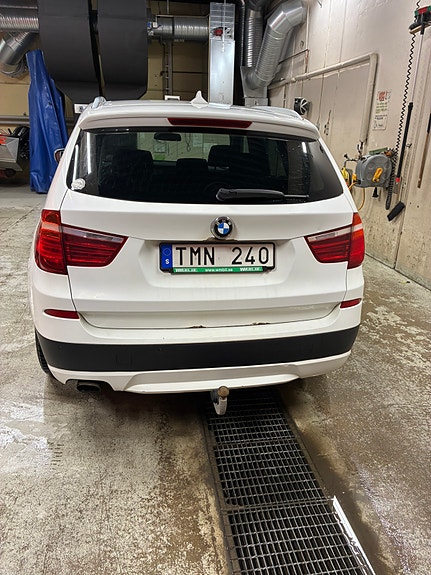 BMW X3 4 of 5