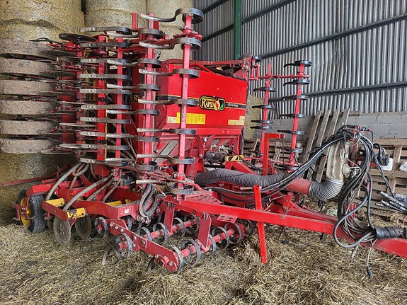 Harvar, slåtterkrossar, mixervagn, fliskross, m.m.