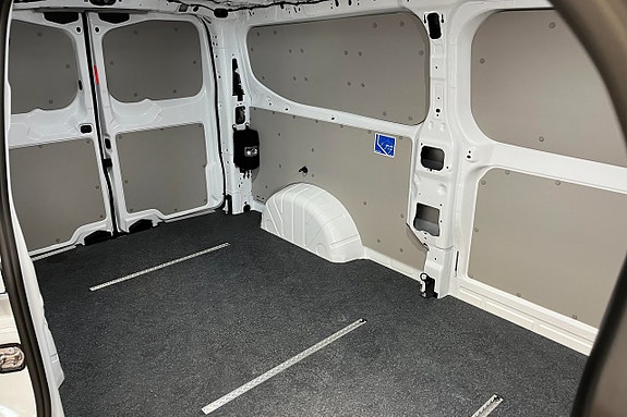 Volkswagen Transporter 4 of 5