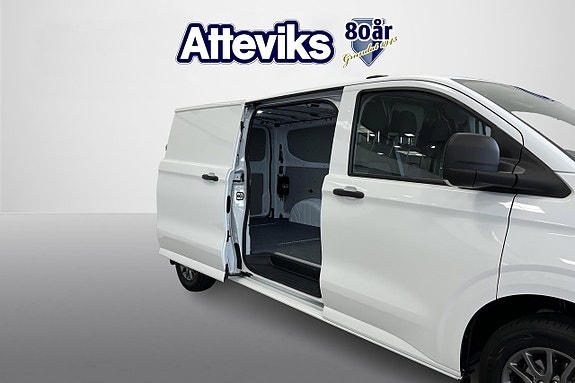 Volkswagen Transporter 3 of 5