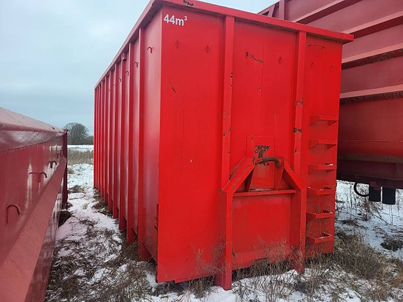 Containrar, grusflak, m.m.