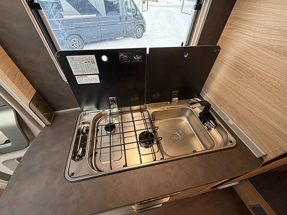 Knaus Van Ti Plus Platinum Selection 650 MEG 4x4-Alde-DEMOUTFÖRSÄLJNING-REA! 12 of 21