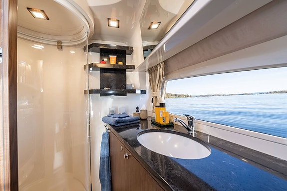 Marex 330 -27 10 of 12