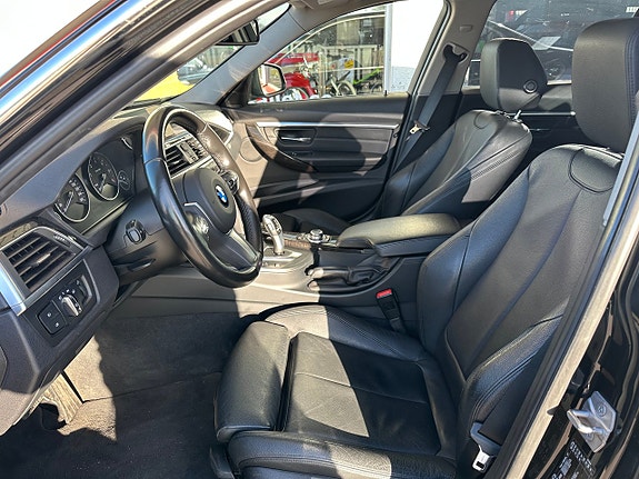 BMW 330d 10 of 13
