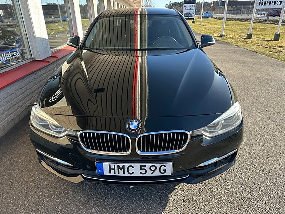 BMW 330d 9 of 13