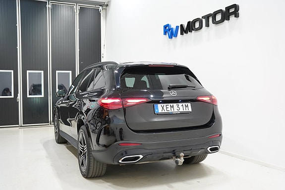 Mercedes-Benz GLC300 e 4 of 22