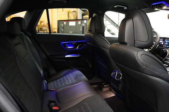 Mercedes-Benz GLC300 e 19 of 22