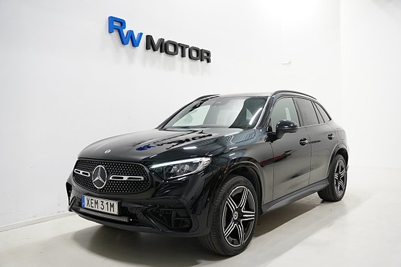 Mercedes-Benz GLC300 e 2 of 22